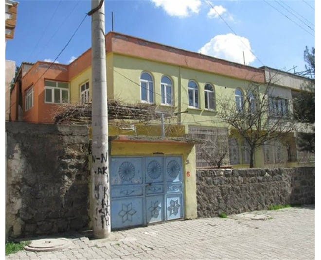 YK Leasing İkinci El ŞANLIURFA SİVEREK�DE SATILIK İKİ KATLI KARGİR EV